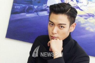 #同窗生大发# 【PIC】newspim更新一则：&lt;同窗生&gt;T.O.P“音乐和演技要平衡分配吧”