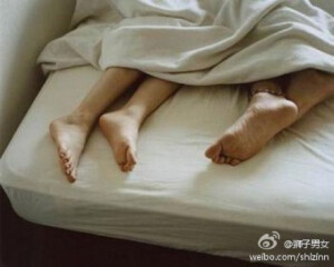 狮子座的忍耐是有限度的，而TA却不会把这个底线表露出来。每一次看似风平浪静，其实都已经在狮子座的心里累计。所以某次你可能觉得他们是突然翻脸，哦，不好意思，其实TA们已经给了你很多次机会，在你不经意间，TA们到了底线，不会再回头，没有任何挽回的余地。