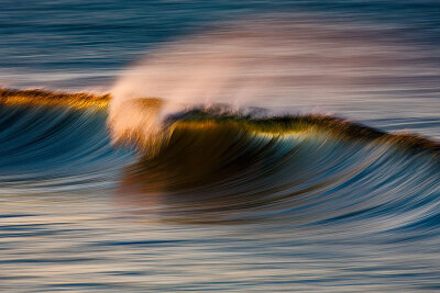 南加州海滩黄金波浪的长曝光 Long Exposure Photos of Golden Waves by David Orias