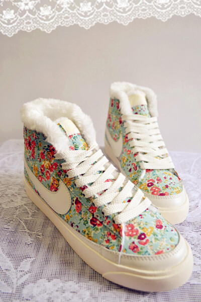 小暧家 碎碎花清新田园 高帮女鞋保暖鞋毛毛鞋板鞋运动鞋