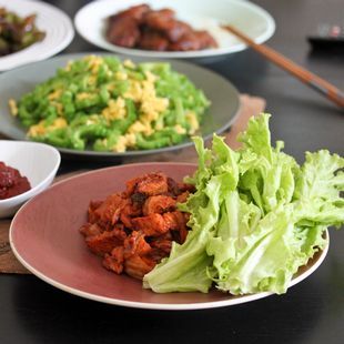 Luzerne哑光红色内底大餐盘出口HY西餐餐具