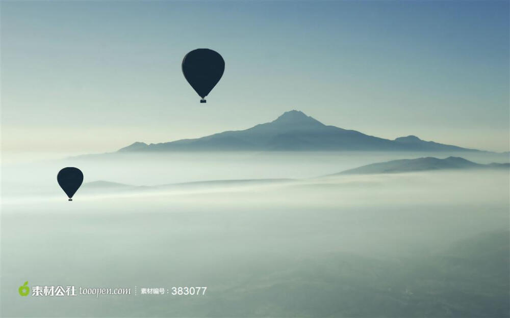 唯美云层图片素材，山峰天空风景高清图片