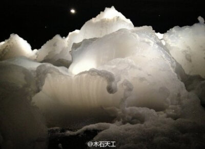 【泡沫云海】名和晃平（Kohei Nawa） http://t.cn/8k5a7s9