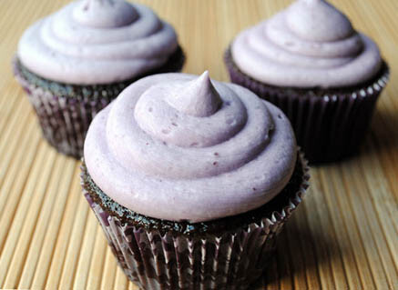 Blackberry Chocolate Cupcakes