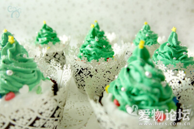 Christmas Is All Around。?！癏appiness三茶”的手工甜品~~