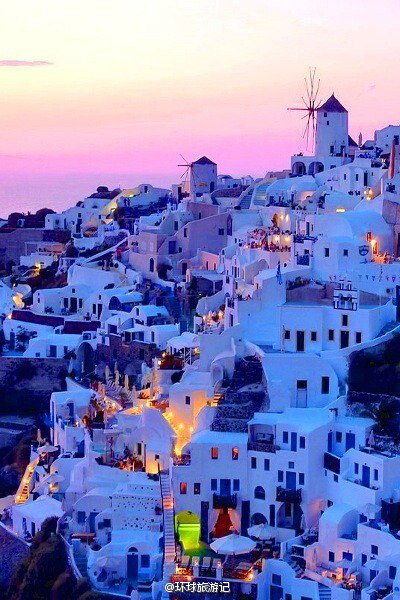 Santorini爱琴海诸岛里的圣托里尼岛(photos from Internet)