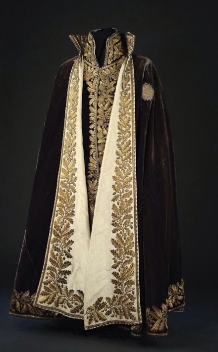 服装｜La tenue de cérémonie de maréchal d’Empire pour Michel Ney, duc d’Elchingen et prince de la Moskowa.