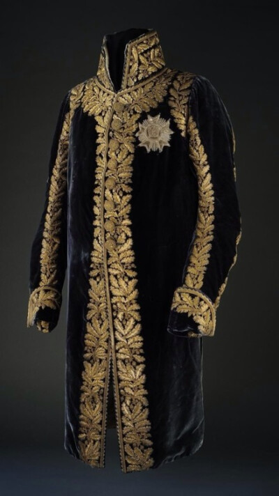 服装｜La tenue de cérémonie de maréchal d’Empire pour Michel Ney, duc d’Elchingen et prince de la Moskowa.