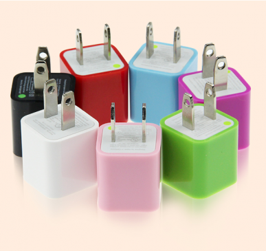 迷你小音箱充电头 手机充电器 彩色USB小插头 通用USB充电头