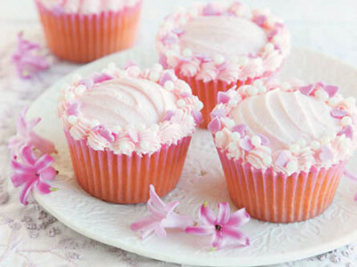 Pink and Pretty Wedding Cupcakes