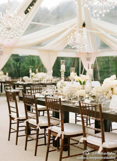 Glamorous outdoor reception. http://t.cn/zY1J0qA