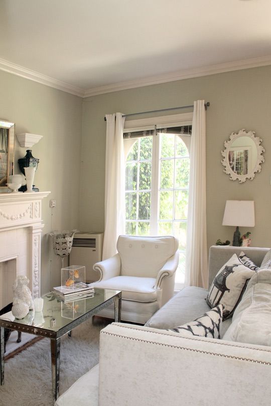 简约而不简单，很佩服于壁纸的颜色选择是怎么做到如此融合又不流俗的。