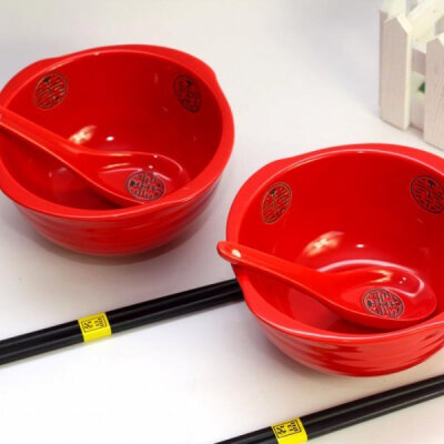 日式陶瓷餐具优质和风喜碗件套翻l边手工创意情侣对碗婚庆礼品装