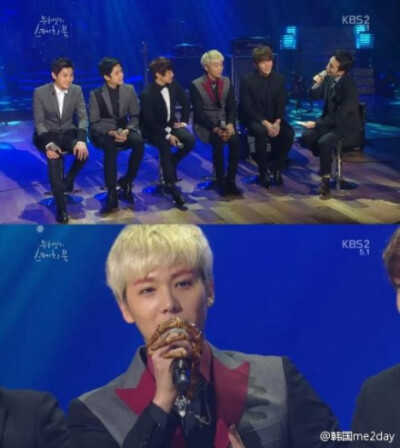 【xsportsnews】[F.T.Island李弘基直言不讳”公司的宣传比较弱”]13日晚播出的#刘熙烈的素描本#中,迎来出道第7个年头的F.T.Island作为嘉宾登场.刘熙烈”麦克风上那个木质的假手很引人注目.”李弘基”因为新曲&lt;疯…