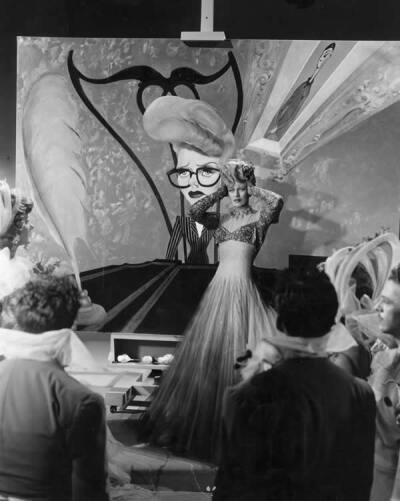 琴吉·罗杰斯 (Ginger Rogers) 《嫦娥幻梦》Lady in the Dark(1944)