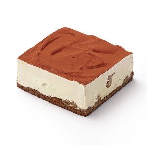 Ice Cream Cake with Longan 桂圆冰淇淋蛋糕