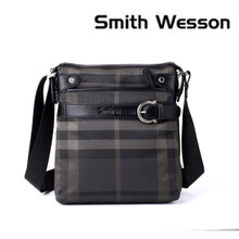 并不是只有女生爱包包，男生也更应该主要自己的包包，一款体面的包包不仅能衬托你的气质，也能表现你的帅气。