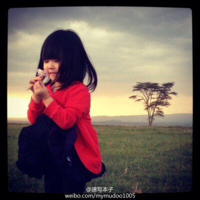 #木朵旅行本子#之#肯尼亚#，肯尼亚时间2013／07／25，一早出发经过六小时颠簸，来到了那库鲁，那库鲁湖是火烈鸟的家，不过季节的原因，弗拉明戈们很多都飞到别的湖玩儿去了。