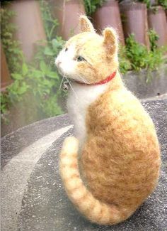 Needle felted kitty cat