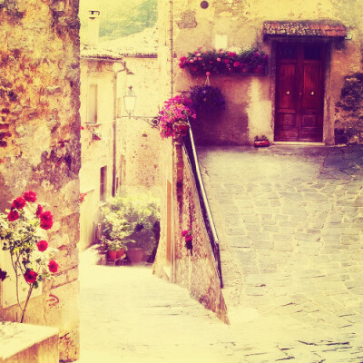 不往前走，就将永远停留！