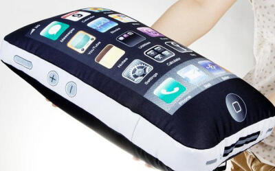 创意 iPhone手机抱枕 /靠垫 36.9元（满99免运费）