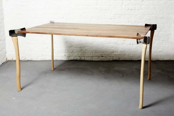 Woodsman Axe Dining Table 1 斧头做成的霸气创意桌子