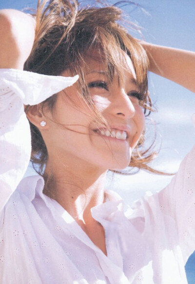 藤井莉娜