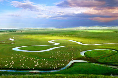天空下的蒙古草原全景高清摄影桌面壁纸图片素材