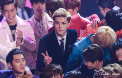 又帅又可爱 sehun please