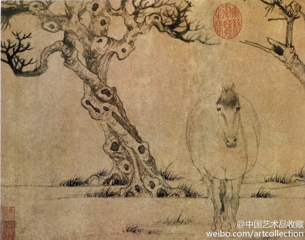 【 元 赵孟頫 《古木散马图》 】卷，纸本，墨笔，1300年作，台北故宫博物院藏。 原野秋深，古木下散马两匹，无鞍鞯之累，状极幽闲自适。画者将两匹骏马眼神将其活化不拘泥，全幅以白描法为之，用笔古劲秀逸，流畅而有力，造景新奇萧疏，具文人画气息。