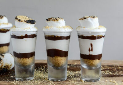 No Bake S’mores Cheesecake-Delicious Marshmallow Dessert Recipes!