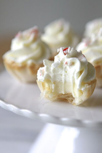 Mini Peppermint Cream White Chocolate Cheesecake Tarts