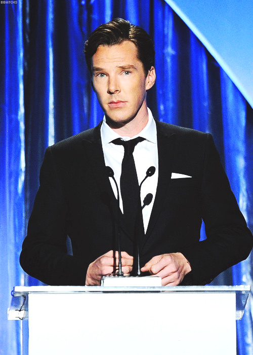 HQ] Actor Benedict Cumberbatch speaks onstage during the 25th annual Producers Guild of America Awards at The Beverly Hilton Hotel on January 19, 2014 in Beverly Hills, California. (Via Zimbio)