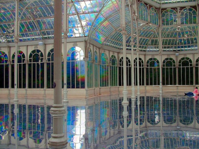 Rainbow Spectrums Mirrored Throughout Palacio de Cristal