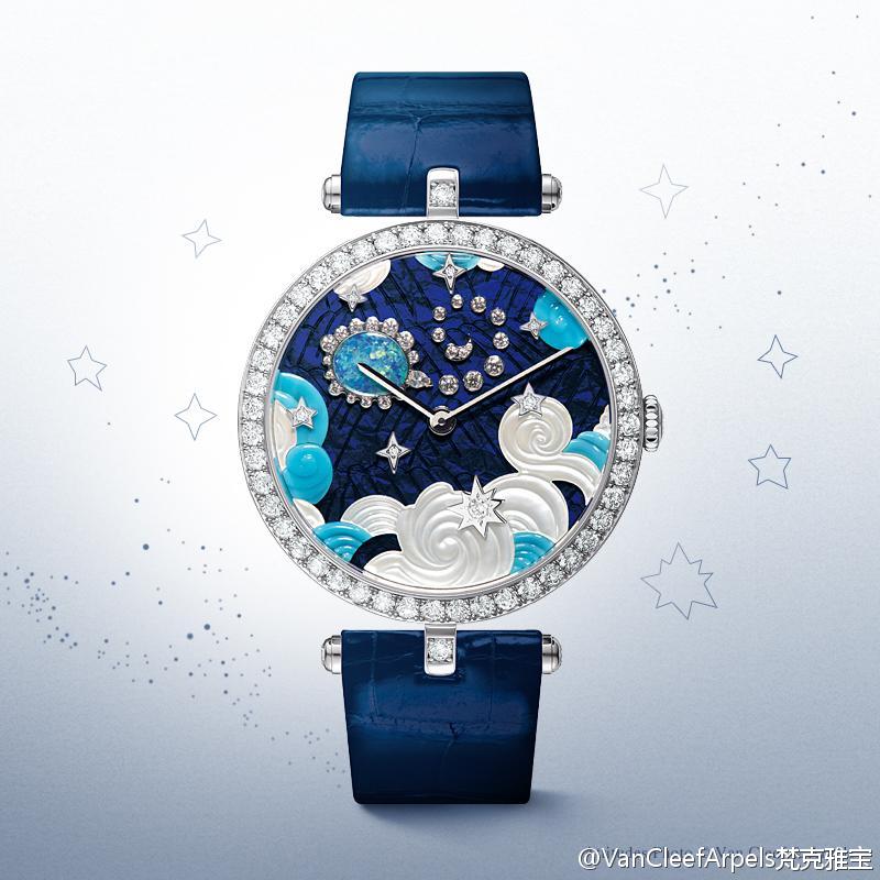 #2014 SIHH#梵克雅宝Lady Arpels Zodiac Scorpio天蝎座腕表，多层深蓝色珐琅缔造出光华流转的微妙效果，晶莹美钻环绕着一颗多彩蛋白石，以简洁的方式刻画出天蝎的轮廓，与复杂表盘形成鲜明对比，散发着深邃而神秘的光华。