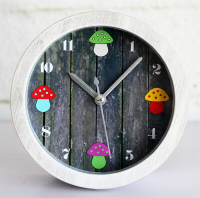 可爱丛林蘑菇 田园复古木头闹钟 创意桌钟床头时钟表 卡通坐钟