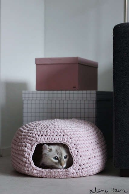 Great pattern for Cat Nest - Free Crochet Pattern