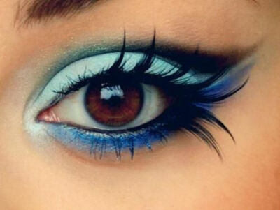 Blue eye makeup #bright #vibrant #bold #eye #makeup #eyes