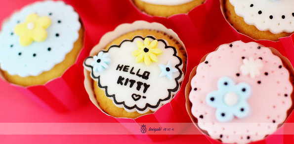 Hello Kitty cupcake