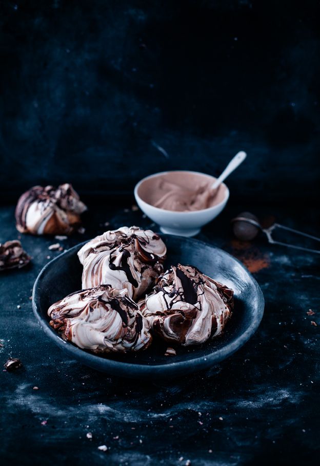 Chocolate swirl meringues with nutella whipped cream