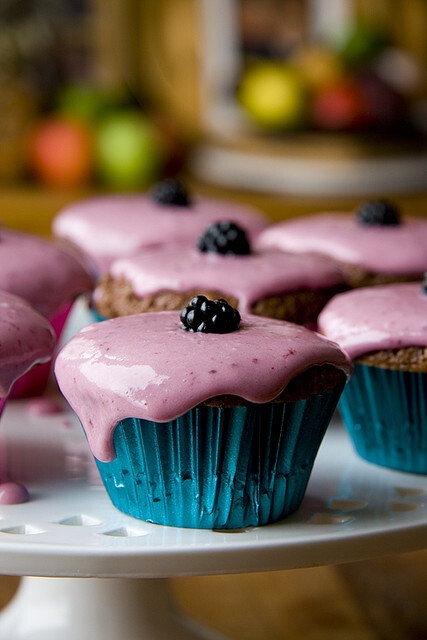 blackberry cupcakes