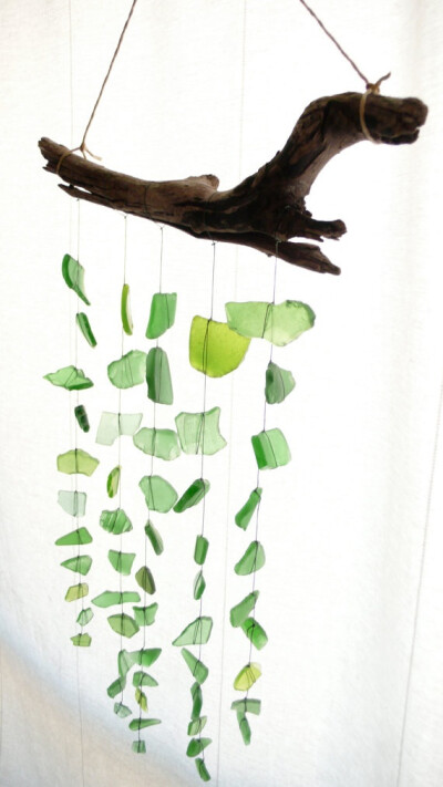 Forget store bought wind chimes. I rather make these hand made wind chimes that are all natural! Here is one of the wind chimes I want to be able to hang up underneath the porch.