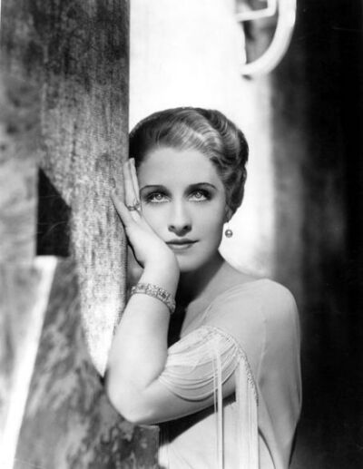 第三届（1929－1930） 瑙玛·希拉 Norma Shearer 性别: 女 星座: 狮子座 生卒日期: 1902-08-10 至 1983-06-12 出生地: 加拿大,魁北克省,蒙特利尔 职业: 演员 更多外文名: Edith Norma Shearer (本名) / Queen Norma (…