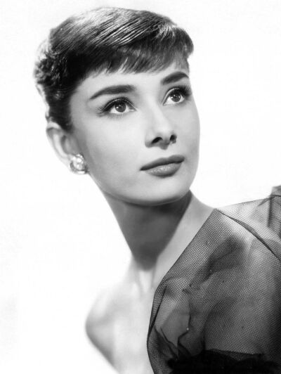 第二十六届（1953－1954） 奥黛丽·赫本 Audrey Hepburn 性别: 女 星座: 金牛座 生卒日期: 1929-05-04 至 1993-01-20 出生地: 比利时,Ixelles 职业: 演员 更多外文名: Audrey Kathleen Ruston (本名) 更多中文名: 柯…