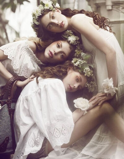 flowergirls by signe vilstrup