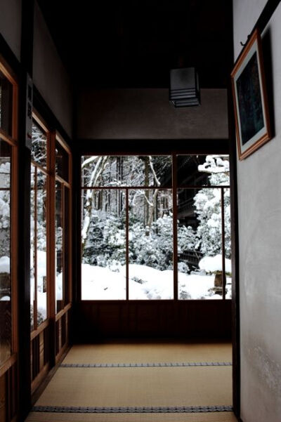 Looking over the winter scenery from Japanese traditional room