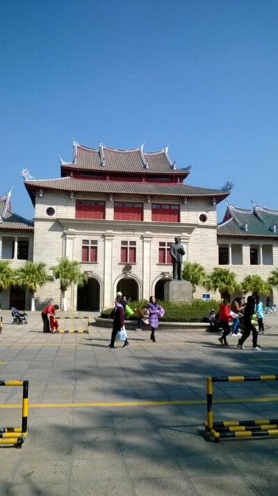 厦门大学