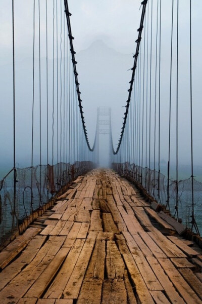 Plank Bridge, Cascille, Northern Ireland photo via thegathering