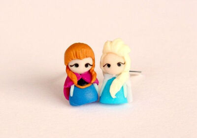 #FROZEN Anna and Elsa from Frozen Frozen Earrings Disney by GRECOLINA, €12.00 soo cute