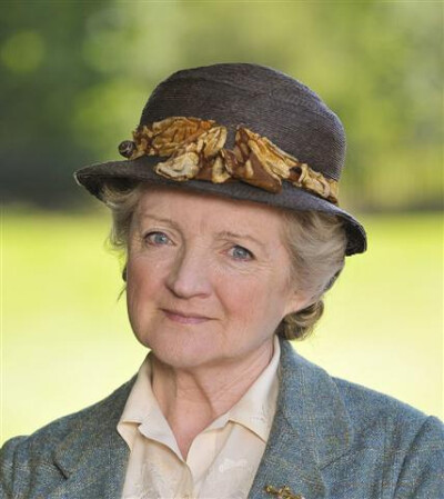 Julia McKenzie《马普尔小姐探案》